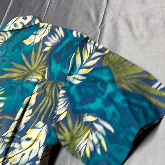 Ralph Lauren Mens Hawaiian printed button down casual floral print size Medium - Picture 13 of 14